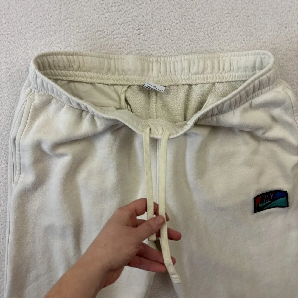 NIKE Mens 'Club Fleece' Joggers Large Cream Patch Logo Tapered Sweatpants